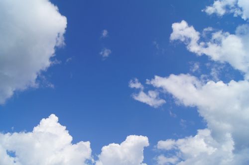 blue himmel cloud