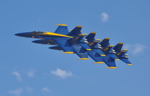 blue angels jets f-18