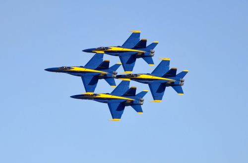 blue angels jets f-18