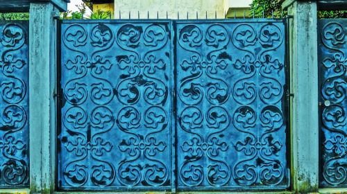 blue gate gate blue