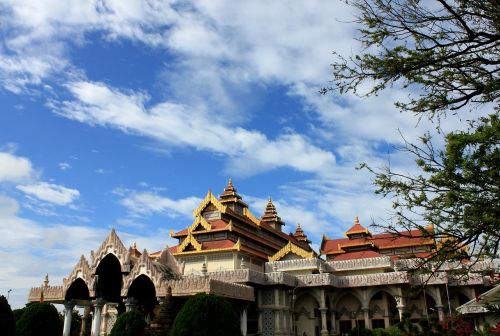 blue sky museum bagan