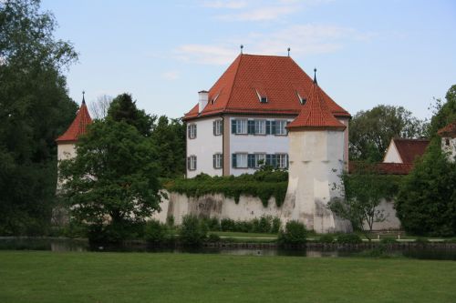 blutenburg munich architecture