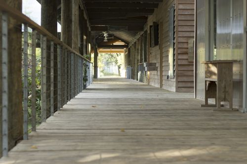 boardwalk wood walkway