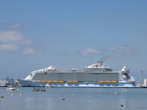 harmony of the seas boat cruise ship
