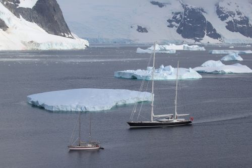 boat sailboat winter