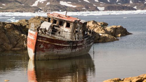 boat old greenland
