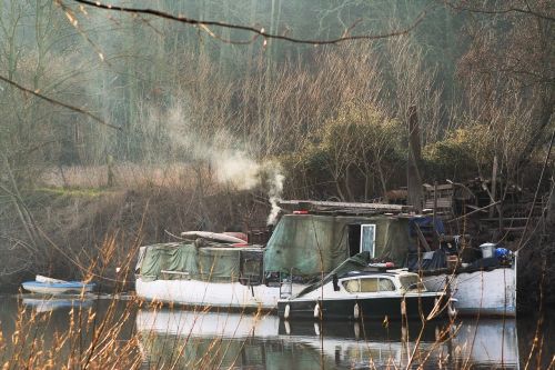 boat river houseboat