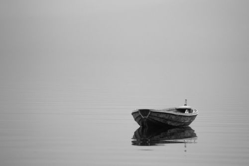 boat minimalist alone