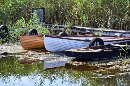 boat  fishing  lake