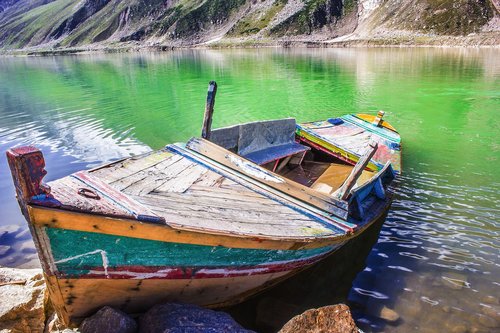 boat  lake  colors