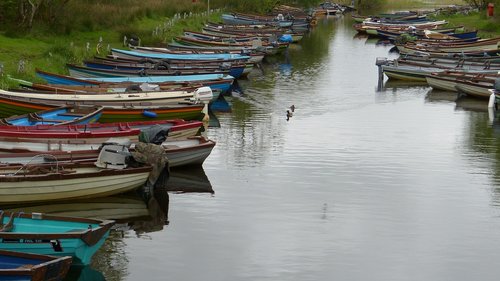 boat  boats  river