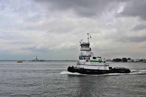 boat new york water