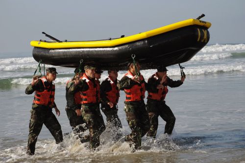 boat teamwork training