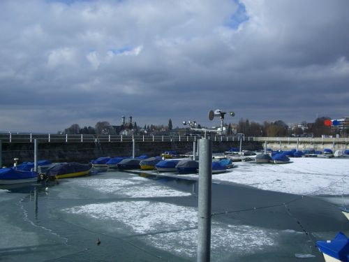 boat harbour friedrichshafen ice