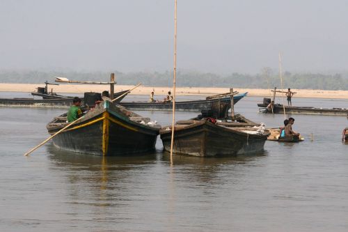 boat on river asad birishiri