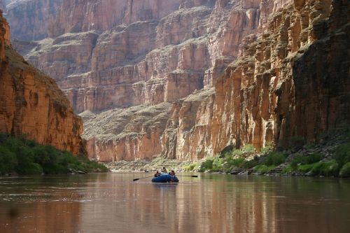 boating colorado river grand canyon