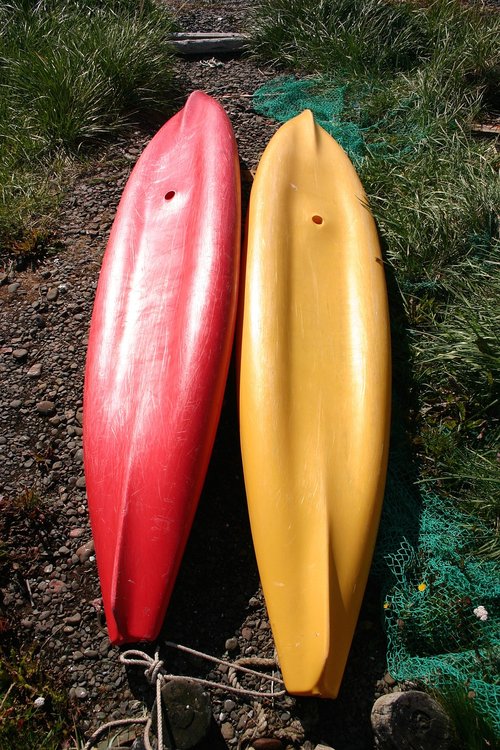 boats  red and yellow  yellow