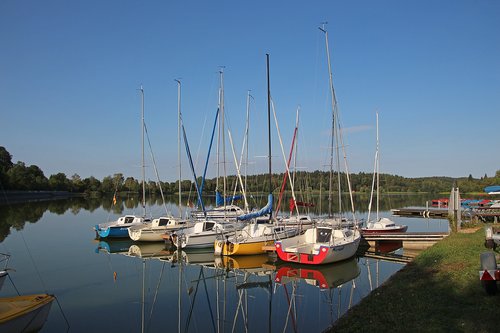 boats  lake  water