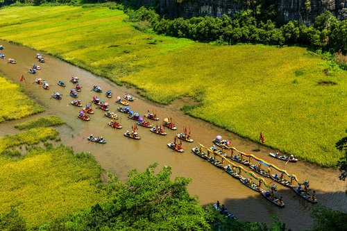 boats  travel  water