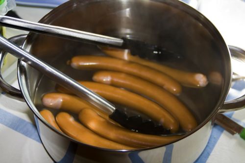 bockwurst sausages pot