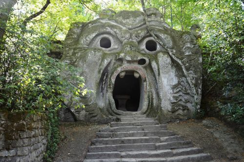bomarzo forest monsters