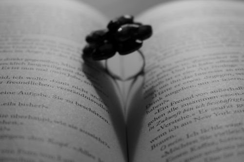 book ring romantic