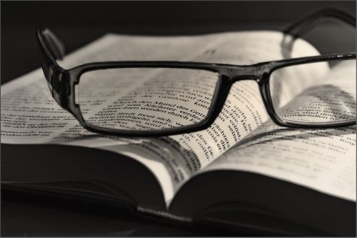 book read glasses