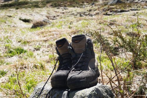 boots hiking shoes shoes mountain