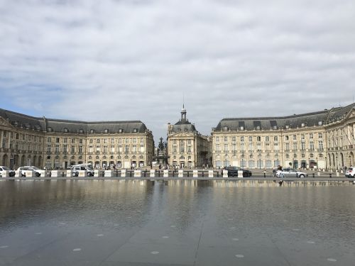 bordeaux water mirror panoramic