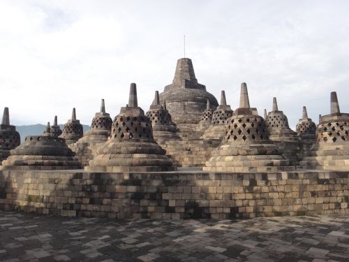 borobudur indonesia temple