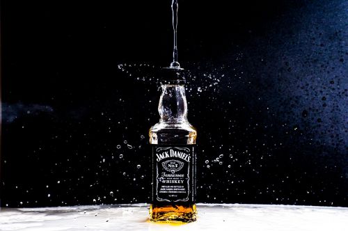 bottle jackdaniels alcohol