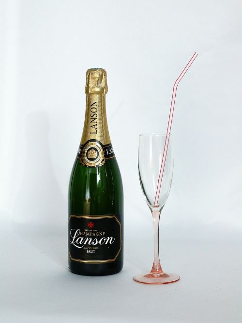 bottle champagne straw
