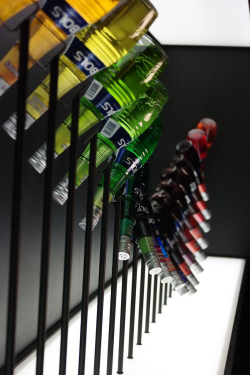 bottles alcohol color