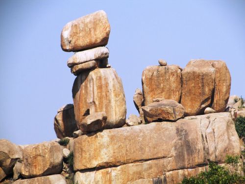 boulders big rocks rock formations