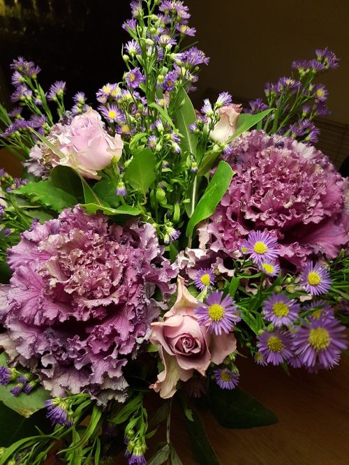 bouquet flowers purple