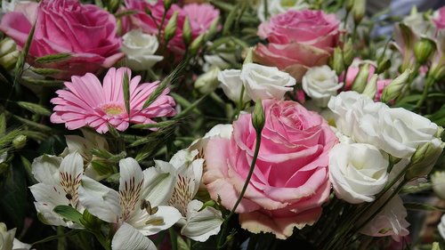 bouquet  wedding  roses