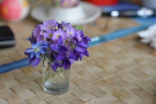 bouquet decoration violet