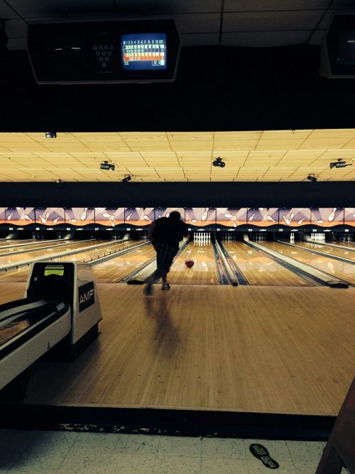 bowling bowling ball game
