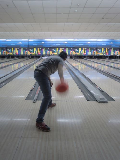 bowling play leisure