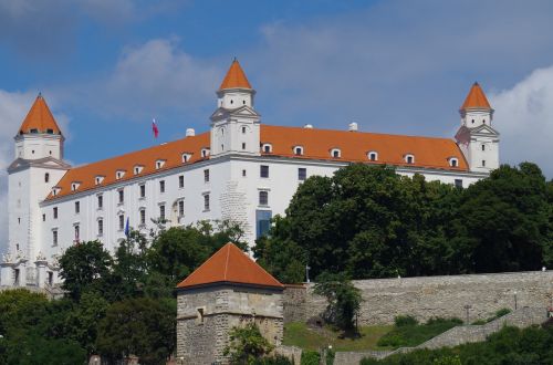 bratislava slovakia castle