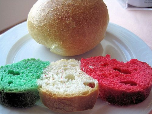 bread italian flag colors green