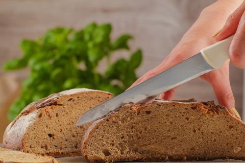 bread cutting bread knife