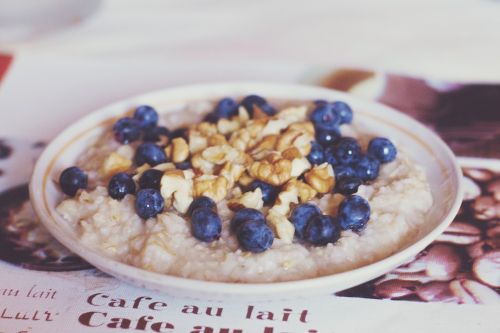 breakfast oatmeal walnuts