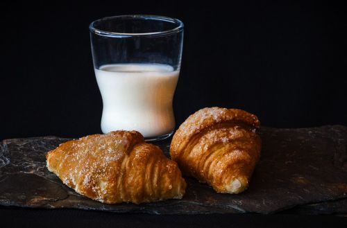 breakfast milk croissant