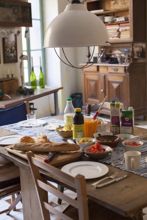 breakfast morning table settings