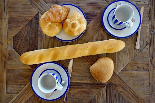 breakfast  croissant  croissantes