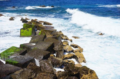 breakwater wave sea