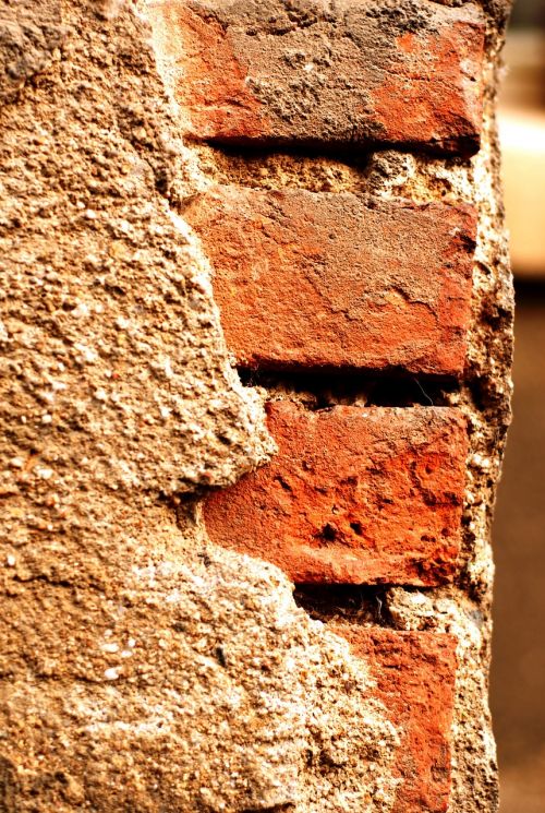 bricks corner plaster