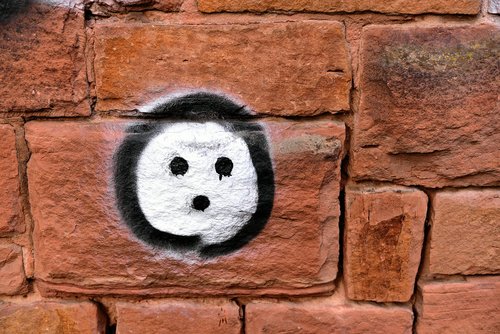 bricks  graffiti  spray