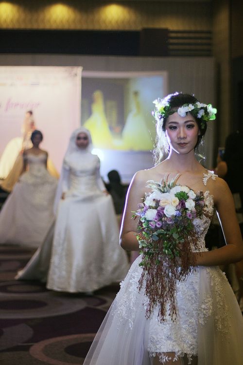 bride wedding veil